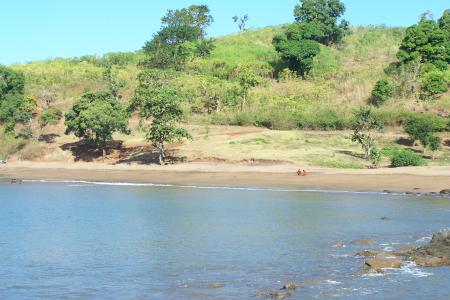 LA PLAGE DE BARAKANI KNG